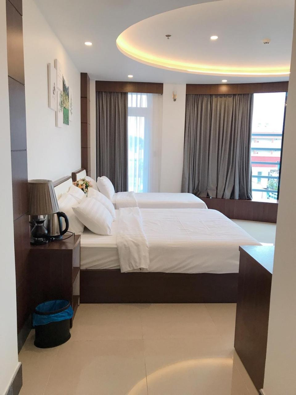 Quoc Thanh Hotel Long Khanh Exterior foto
