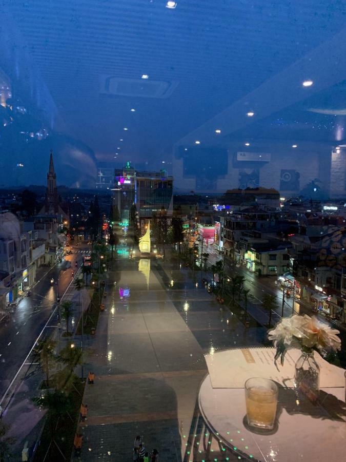 Quoc Thanh Hotel Long Khanh Exterior foto